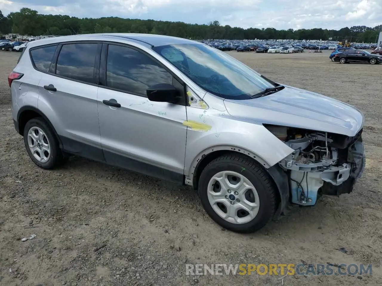 4 fotografías del automóvil dañado 1FMCU0F77KUA34580 FORD ESCAPE 2019
