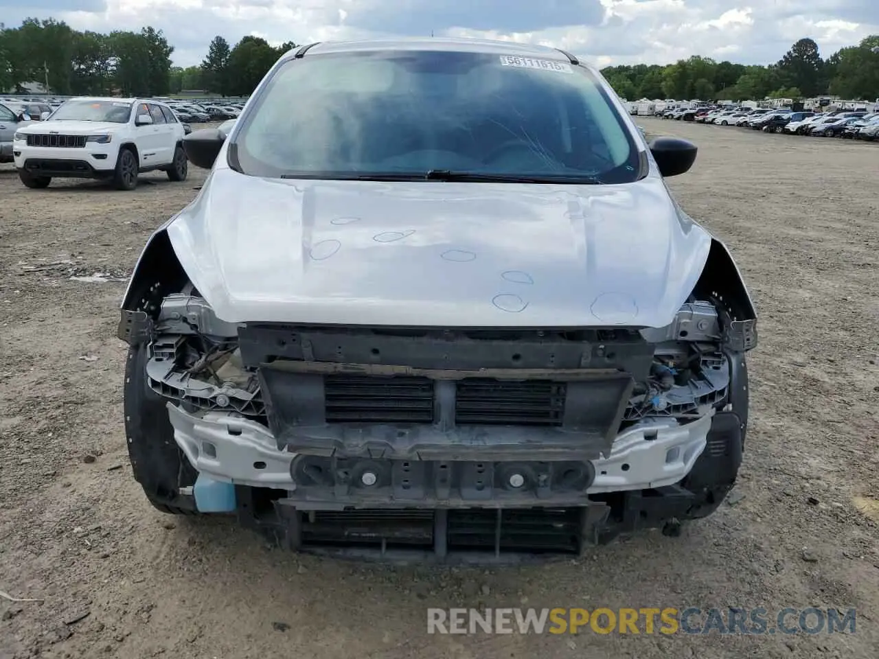 5 fotografías del automóvil dañado 1FMCU0F77KUA34580 FORD ESCAPE 2019