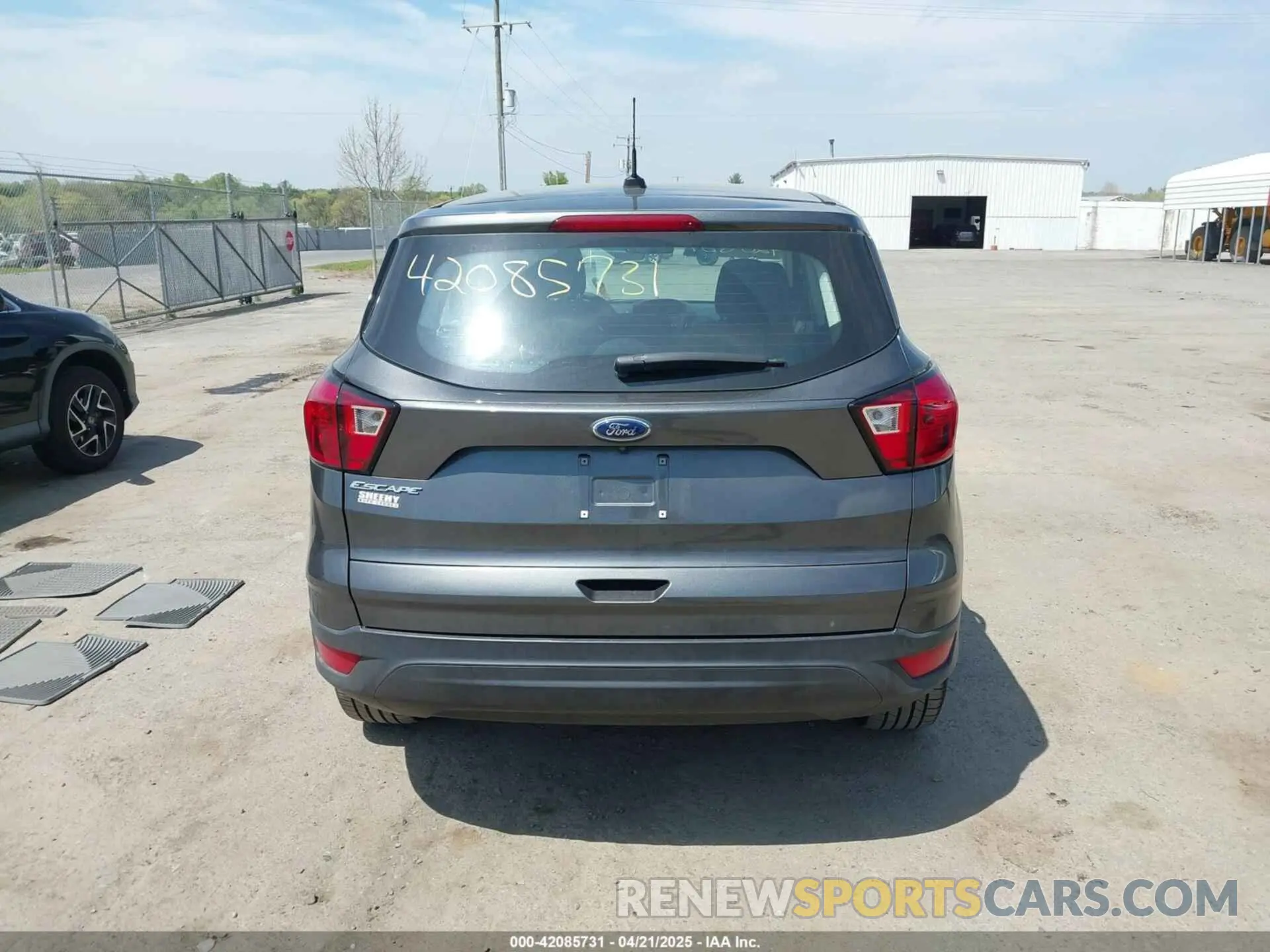 16 fotografías del automóvil dañado 1FMCU0F77KUA68227 FORD ESCAPE 2019