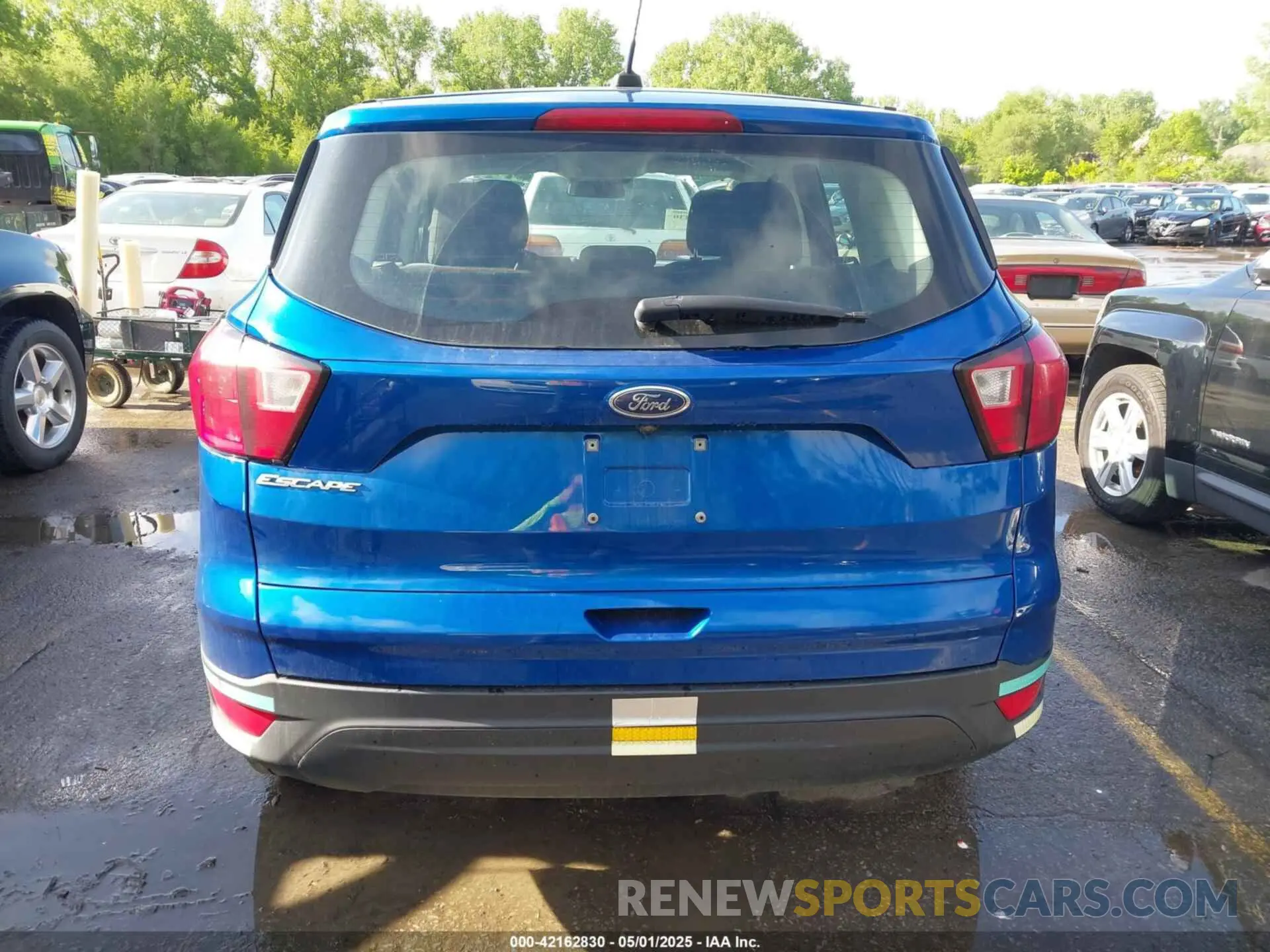 16 fotografías del automóvil dañado 1FMCU0F77KUB11691 FORD ESCAPE 2019