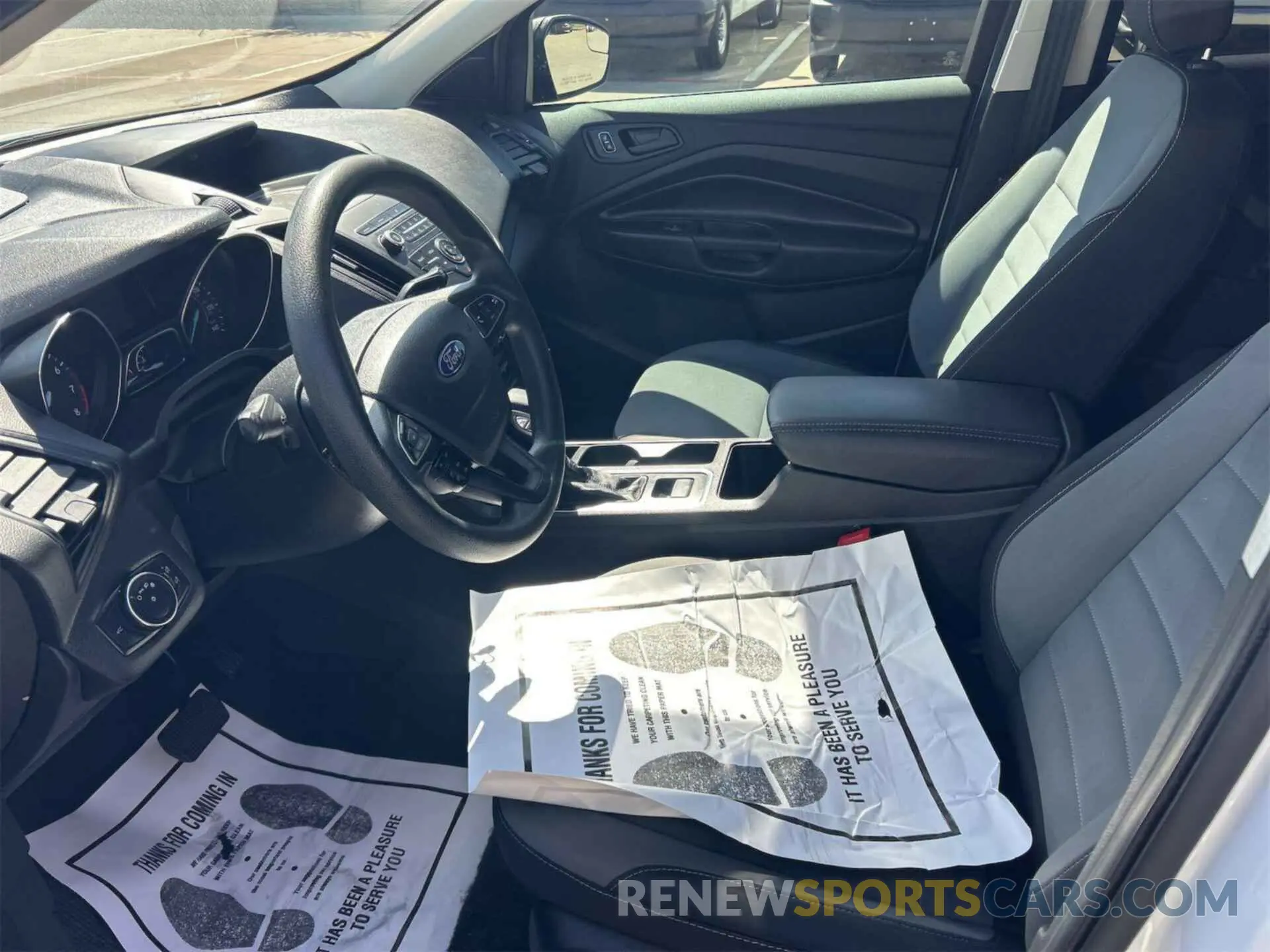 17 fotografías del automóvil dañado 1FMCU0F78KUA99745 FORD ESCAPE 2019