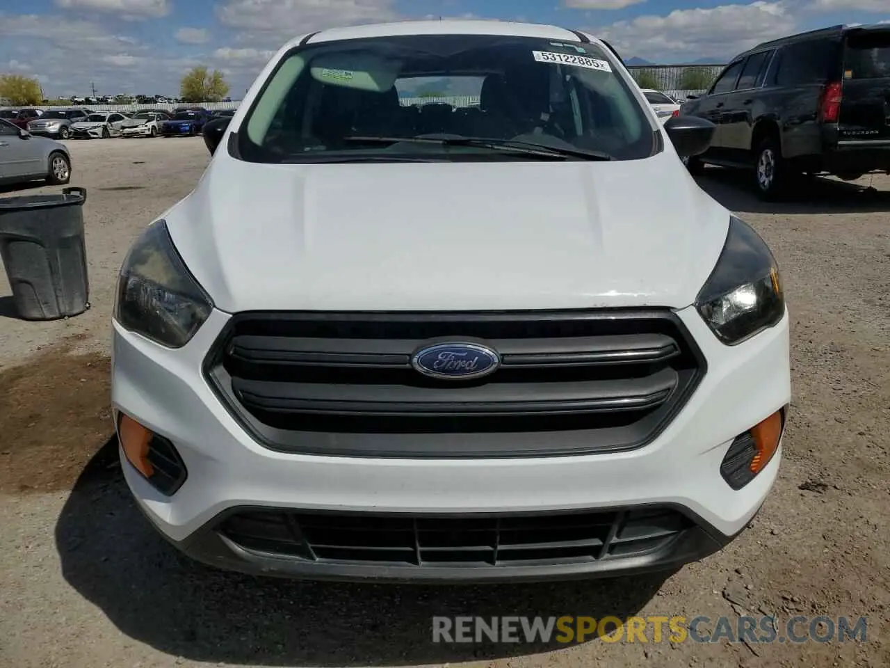 5 fotografías del automóvil dañado 1FMCU0F78KUB04667 FORD ESCAPE 2019