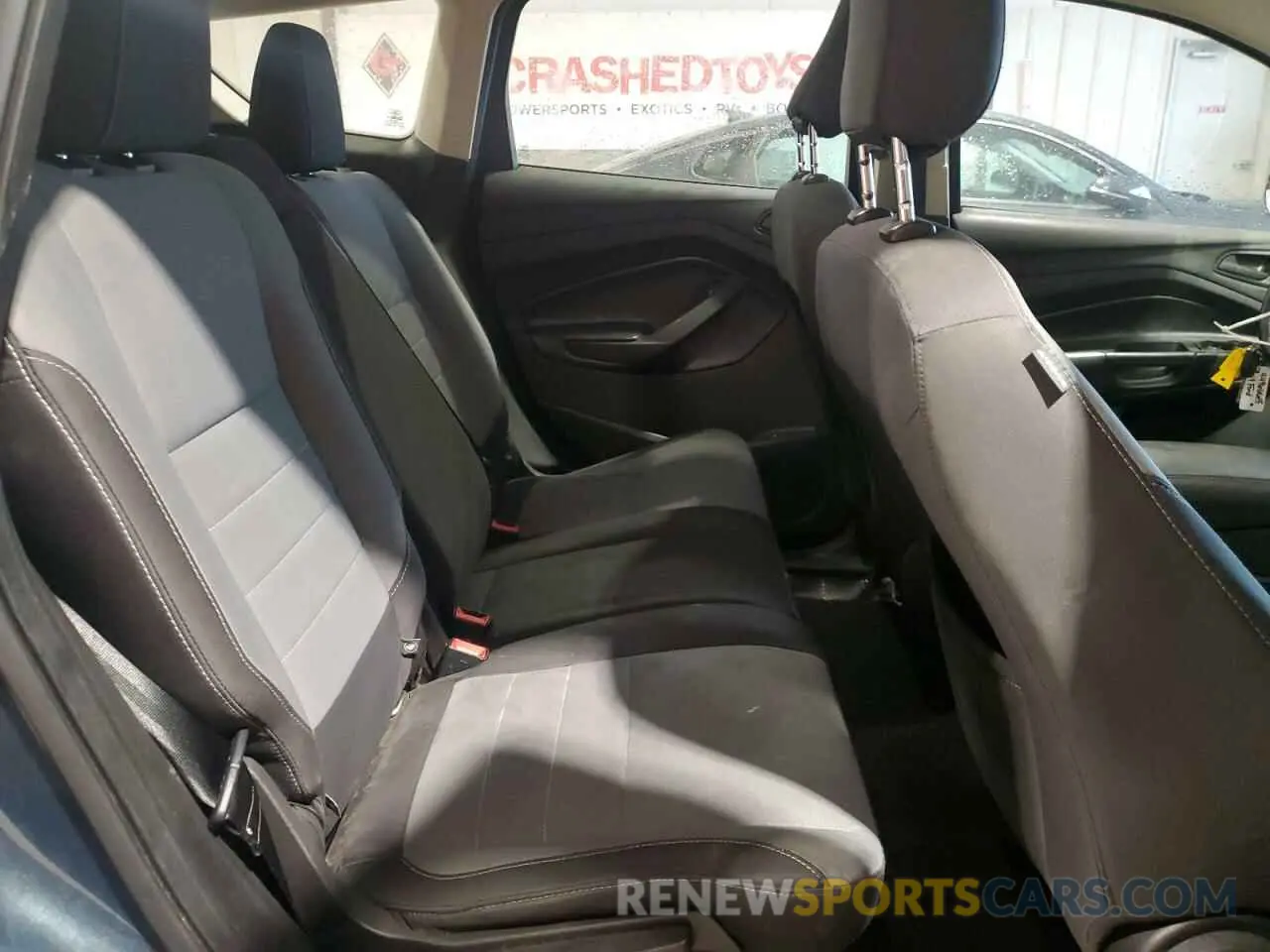 12 fotografías del automóvil dañado 1FMCU0F79KUA38517 FORD ESCAPE 2019