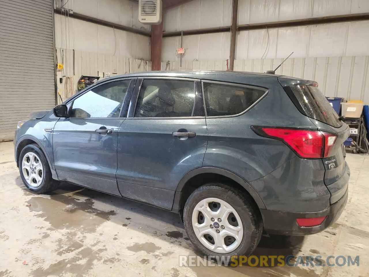 2 fotografías del automóvil dañado 1FMCU0F79KUA38517 FORD ESCAPE 2019
