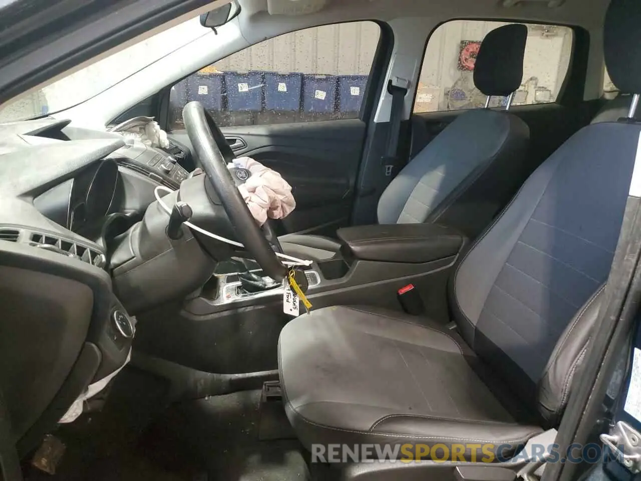 7 fotografías del automóvil dañado 1FMCU0F79KUA38517 FORD ESCAPE 2019