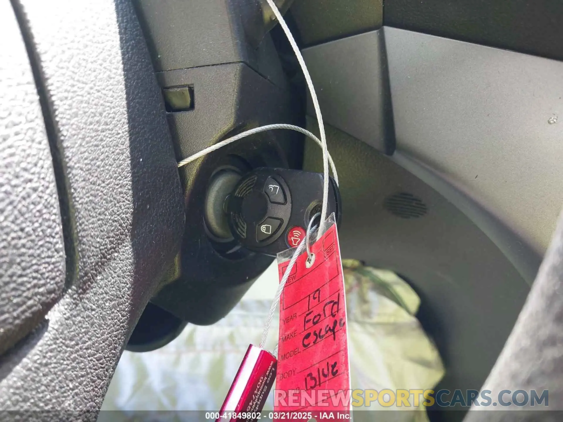 11 fotografías del automóvil dañado 1FMCU0F79KUA38758 FORD ESCAPE 2019