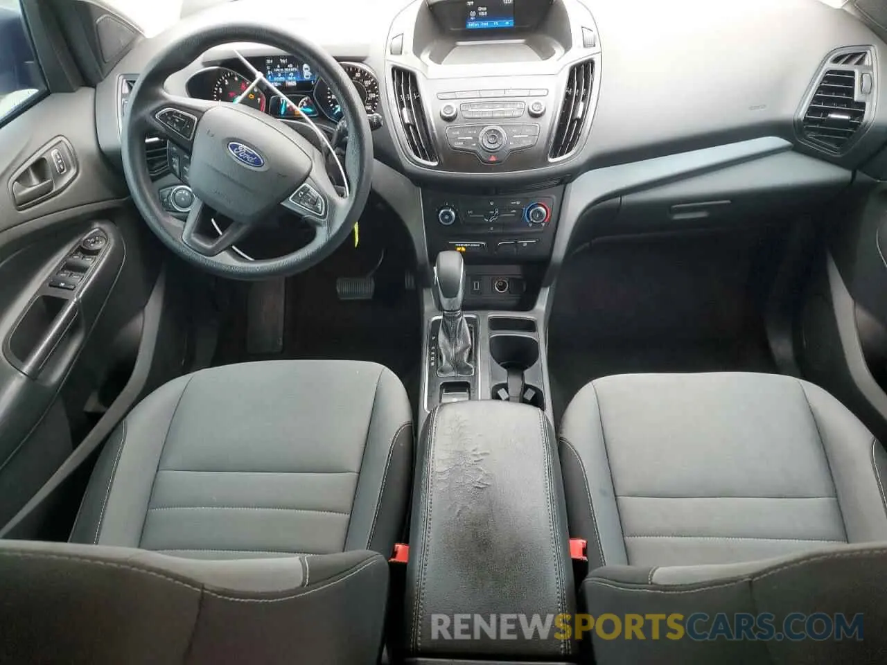 8 fotografías del automóvil dañado 1FMCU0F7XKUA89394 FORD ESCAPE 2019