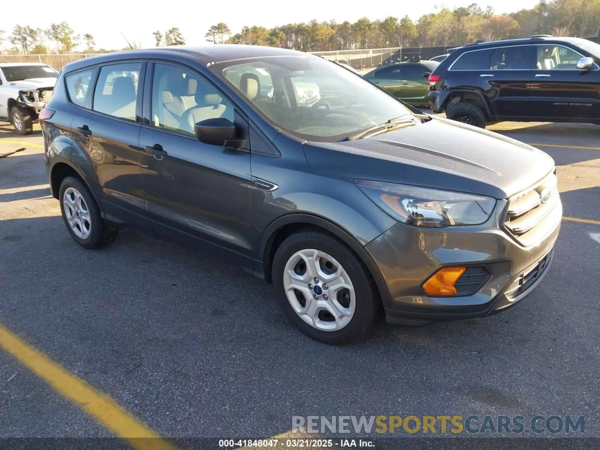 1 fotografías del automóvil dañado 1FMCU0F7XKUB93769 FORD ESCAPE 2019