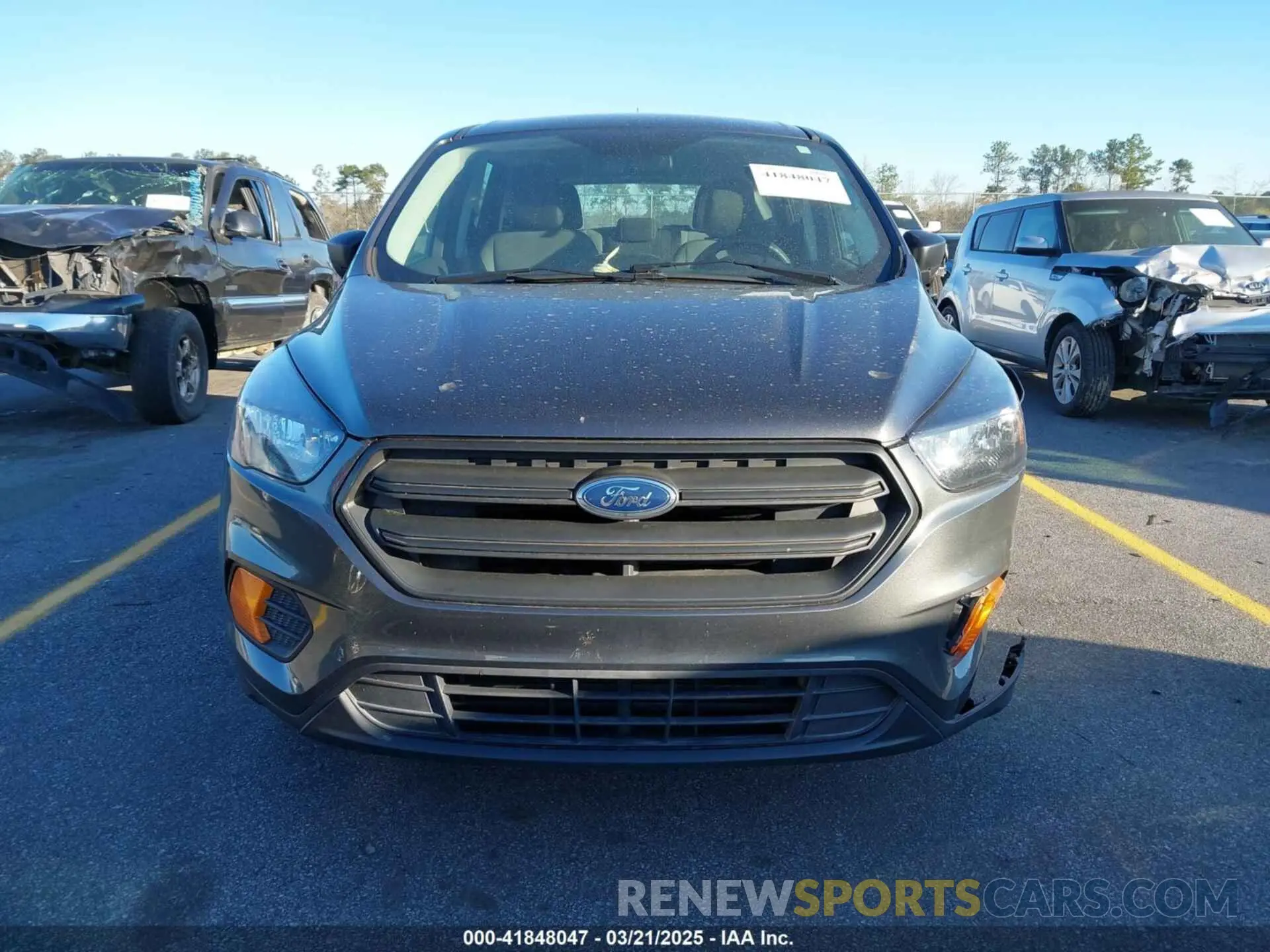 13 fotografías del automóvil dañado 1FMCU0F7XKUB93769 FORD ESCAPE 2019