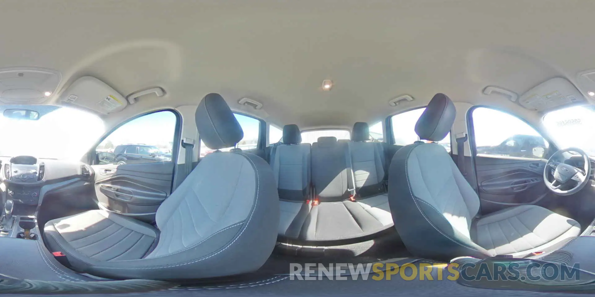 14 fotografías del automóvil dañado 1FMCU0F7XKUB94243 FORD ESCAPE 2019
