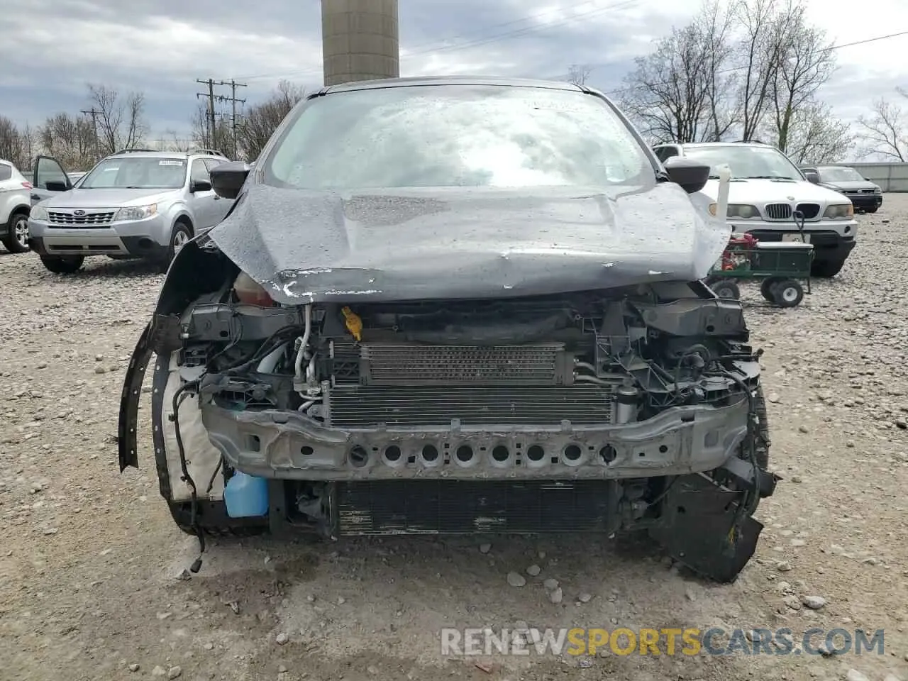 5 fotografías del automóvil dañado 1FMCU0GD0KUA15969 FORD ESCAPE 2019