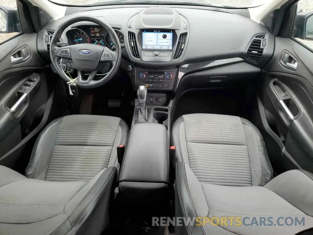 8 fotografías del automóvil dañado 1FMCU0GD0KUA80546 FORD ESCAPE 2019