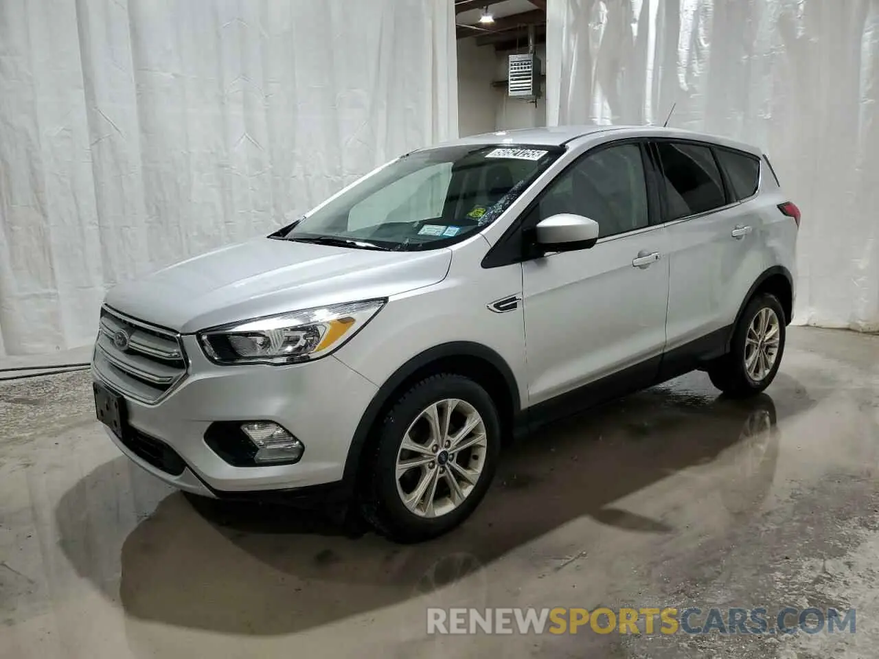 1 fotografías del automóvil dañado 1FMCU0GD0KUB31057 FORD ESCAPE 2019