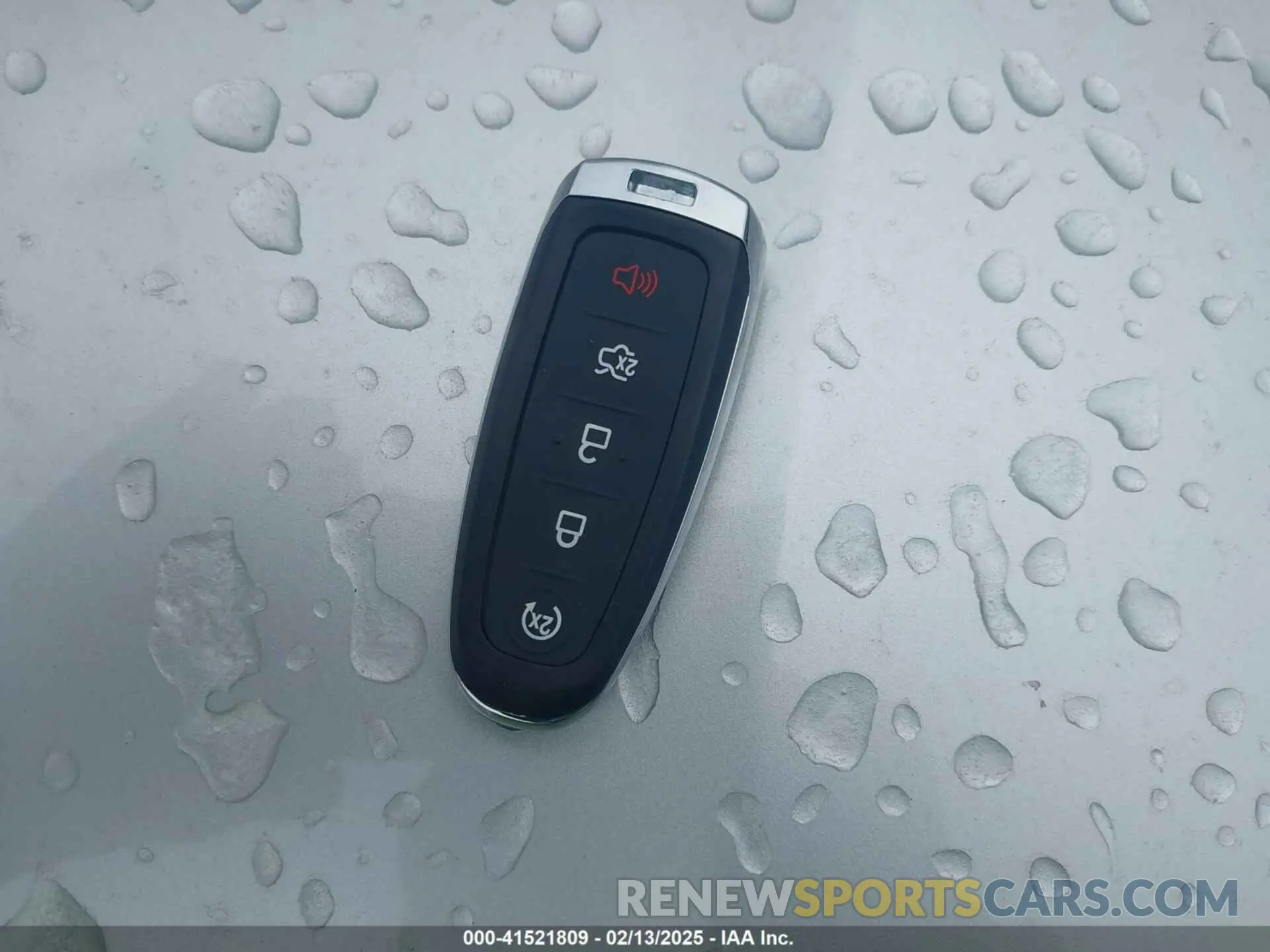 11 fotografías del automóvil dañado 1FMCU0GD0KUB32385 FORD ESCAPE 2019
