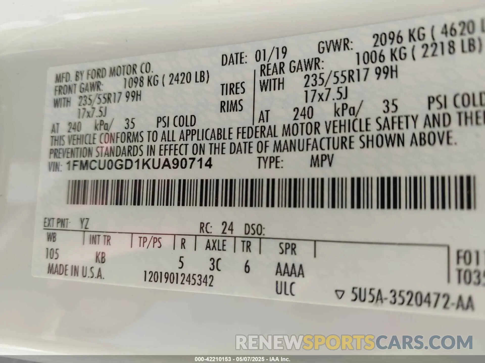 9 fotografías del automóvil dañado 1FMCU0GD1KUA90714 FORD ESCAPE 2019