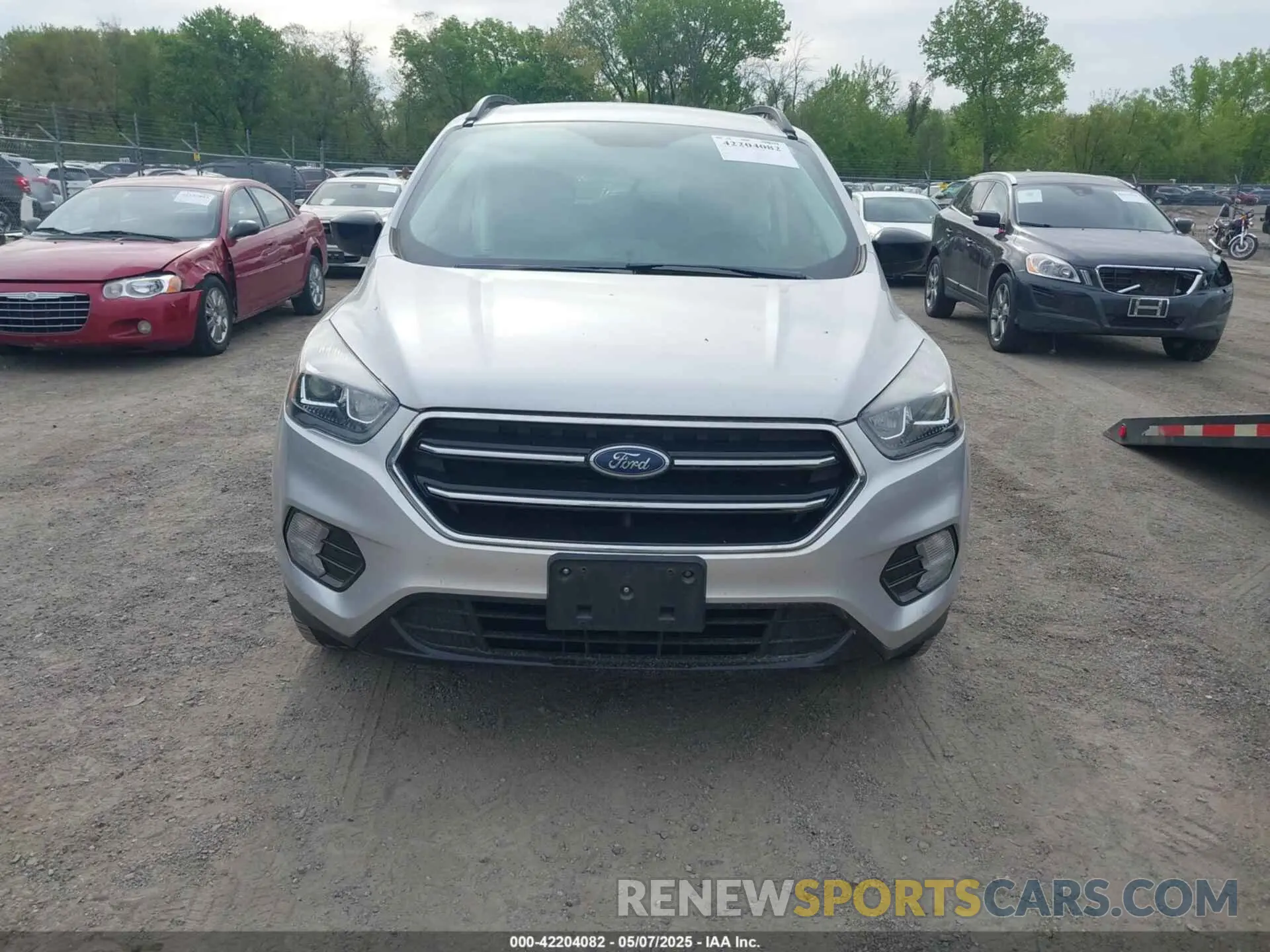 12 fotografías del automóvil dañado 1FMCU0GD1KUB64049 FORD ESCAPE 2019