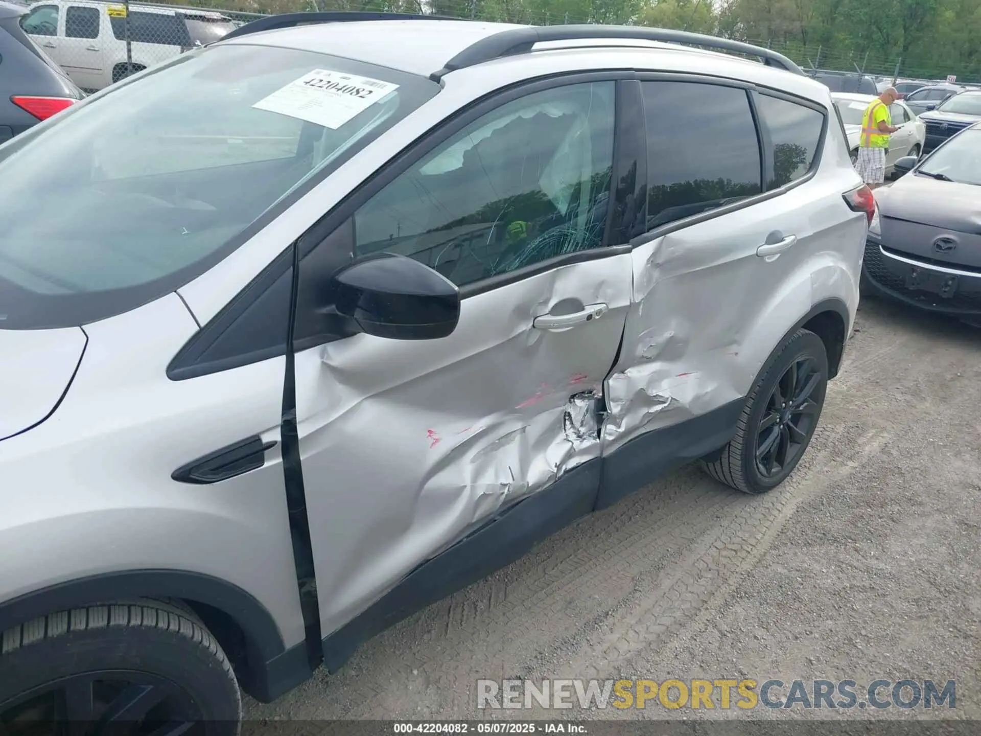 6 fotografías del automóvil dañado 1FMCU0GD1KUB64049 FORD ESCAPE 2019