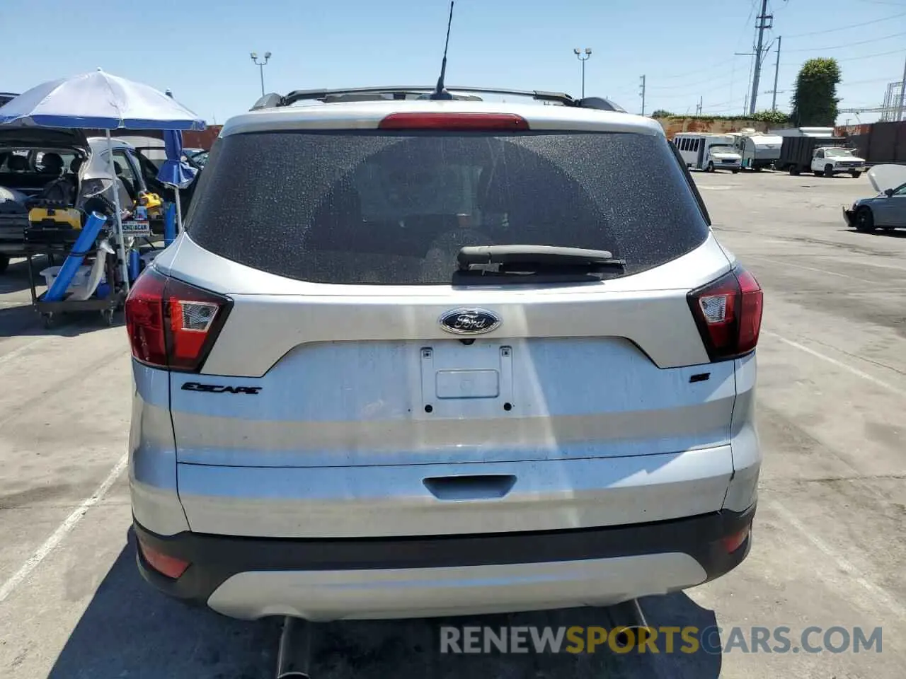 6 fotografías del automóvil dañado 1FMCU0GD2KUA20414 FORD ESCAPE 2019
