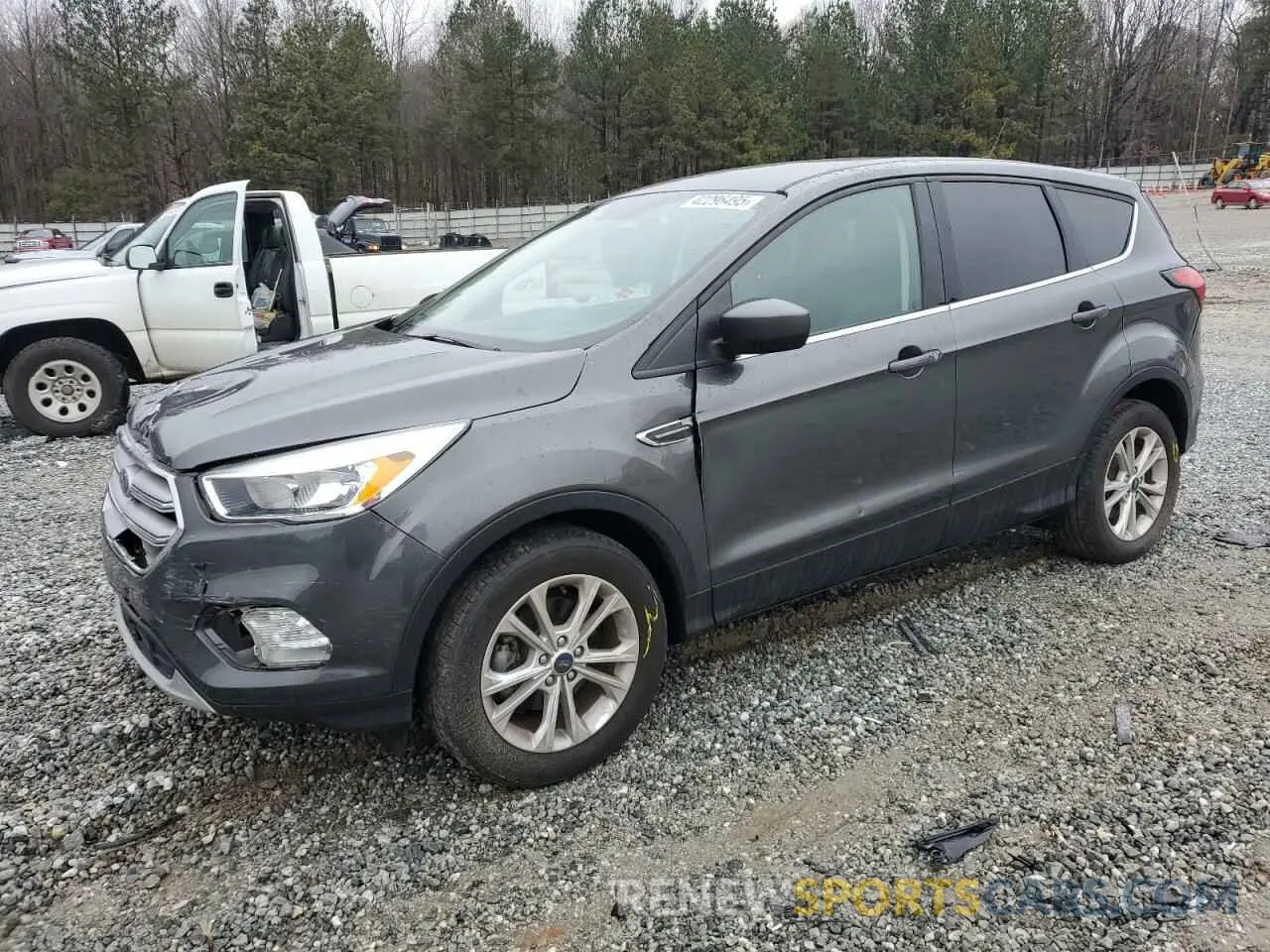 1 fotografías del automóvil dañado 1FMCU0GD2KUA67216 FORD ESCAPE 2019