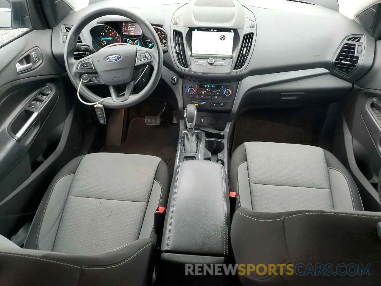 8 fotografías del automóvil dañado 1FMCU0GD2KUA67216 FORD ESCAPE 2019