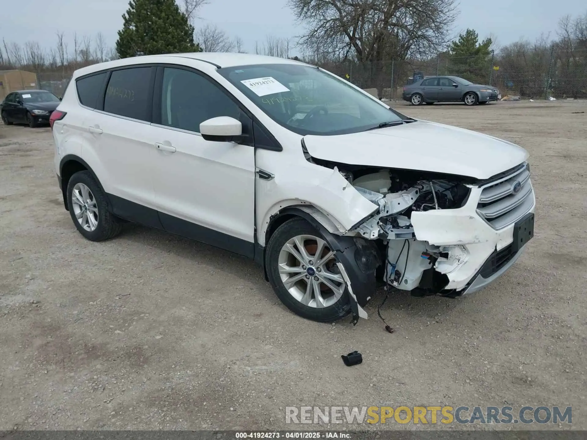 1 fotografías del automóvil dañado 1FMCU0GD2KUB50208 FORD ESCAPE 2019