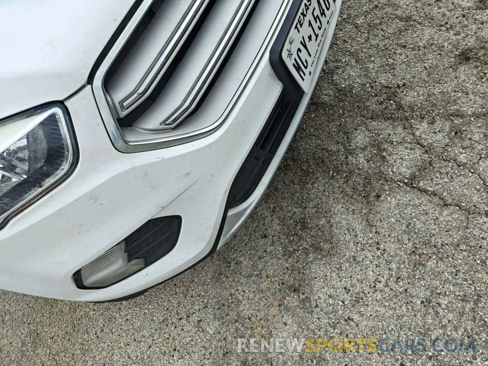 16 fotografías del automóvil dañado 1FMCU0GD2KUB82463 FORD ESCAPE 2019