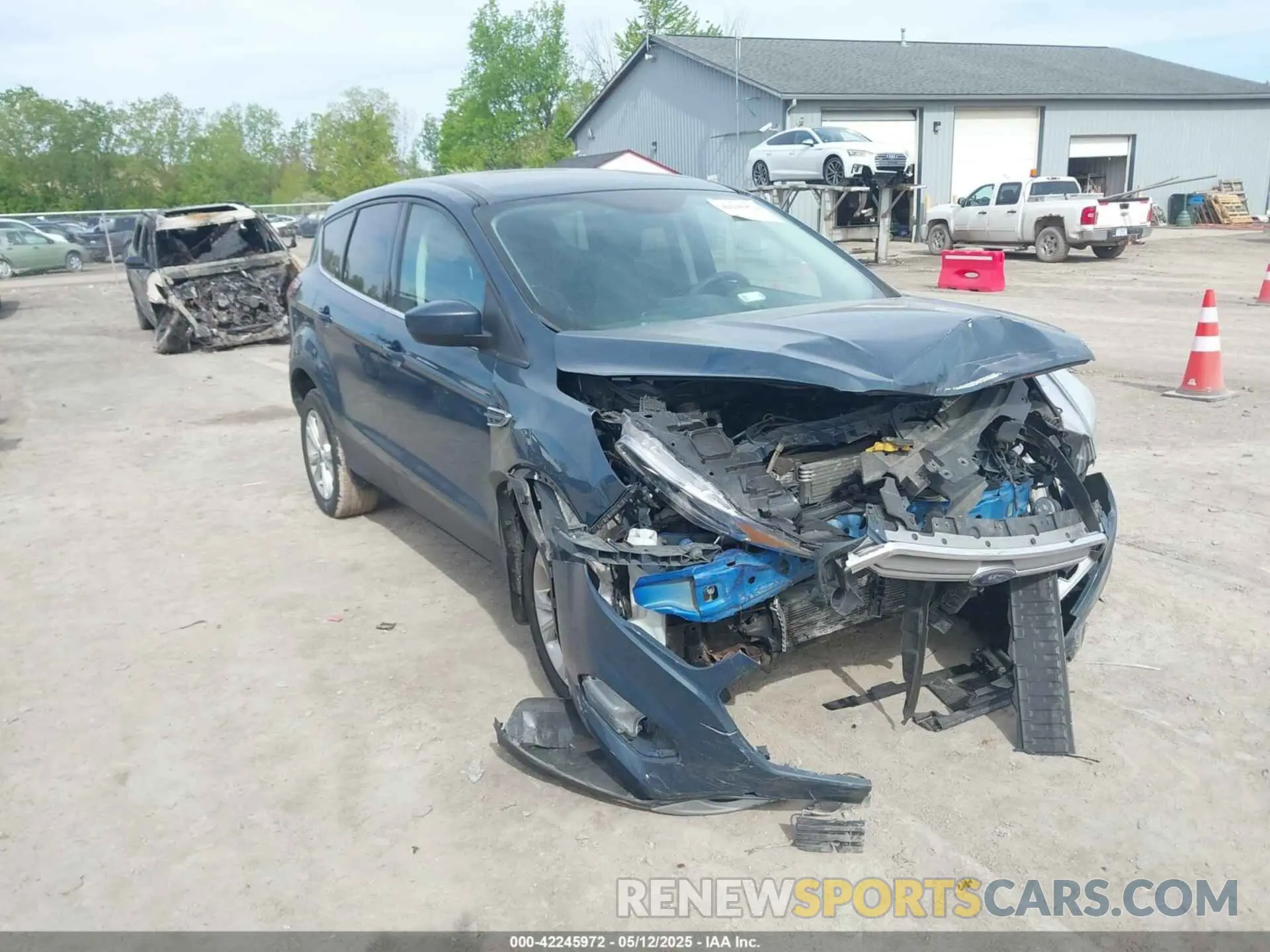 1 fotografías del automóvil dañado 1FMCU0GD2KUB98923 FORD ESCAPE 2019