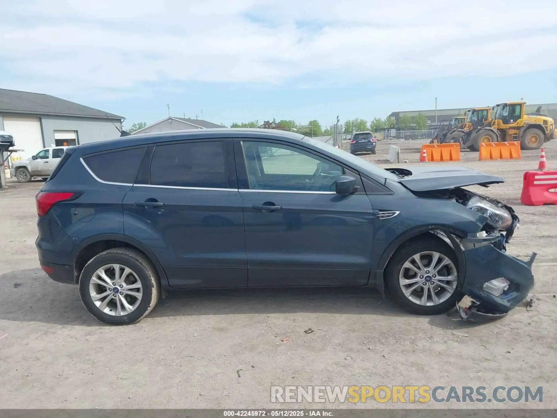 13 fotografías del automóvil dañado 1FMCU0GD2KUB98923 FORD ESCAPE 2019