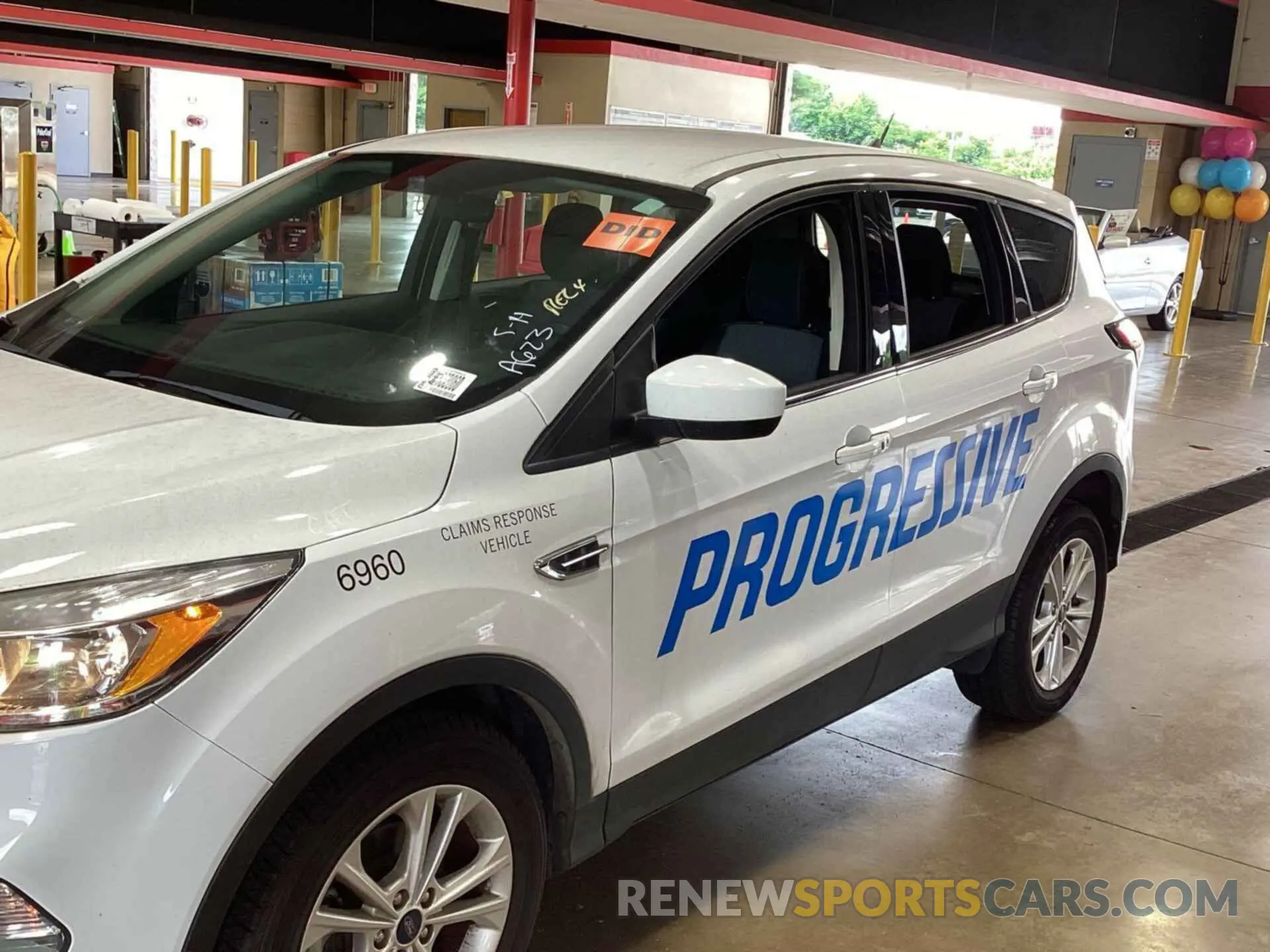 25 fotografías del automóvil dañado 1FMCU0GD2KUC36960 FORD ESCAPE 2019