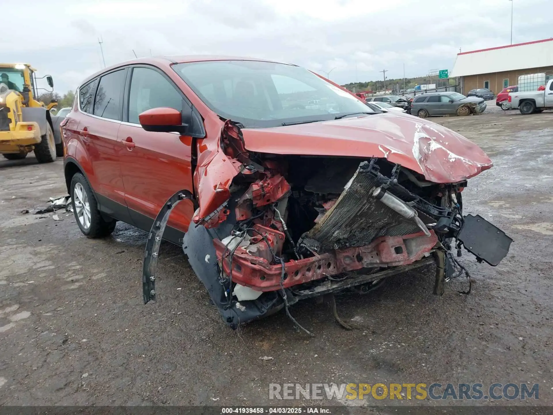 1 fotografías del automóvil dañado 1FMCU0GD2KUC52592 FORD ESCAPE 2019
