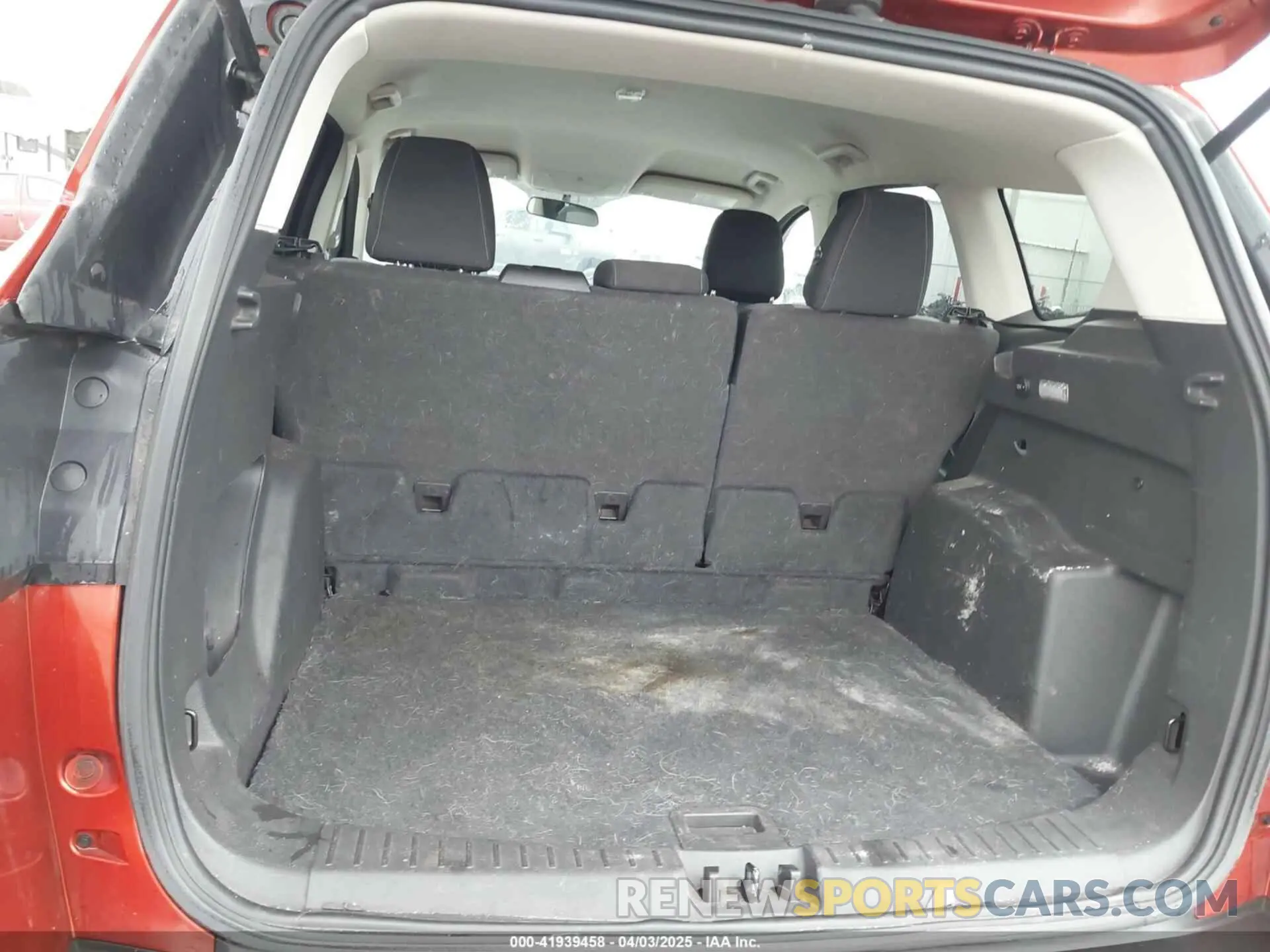 18 fotografías del automóvil dañado 1FMCU0GD2KUC52592 FORD ESCAPE 2019