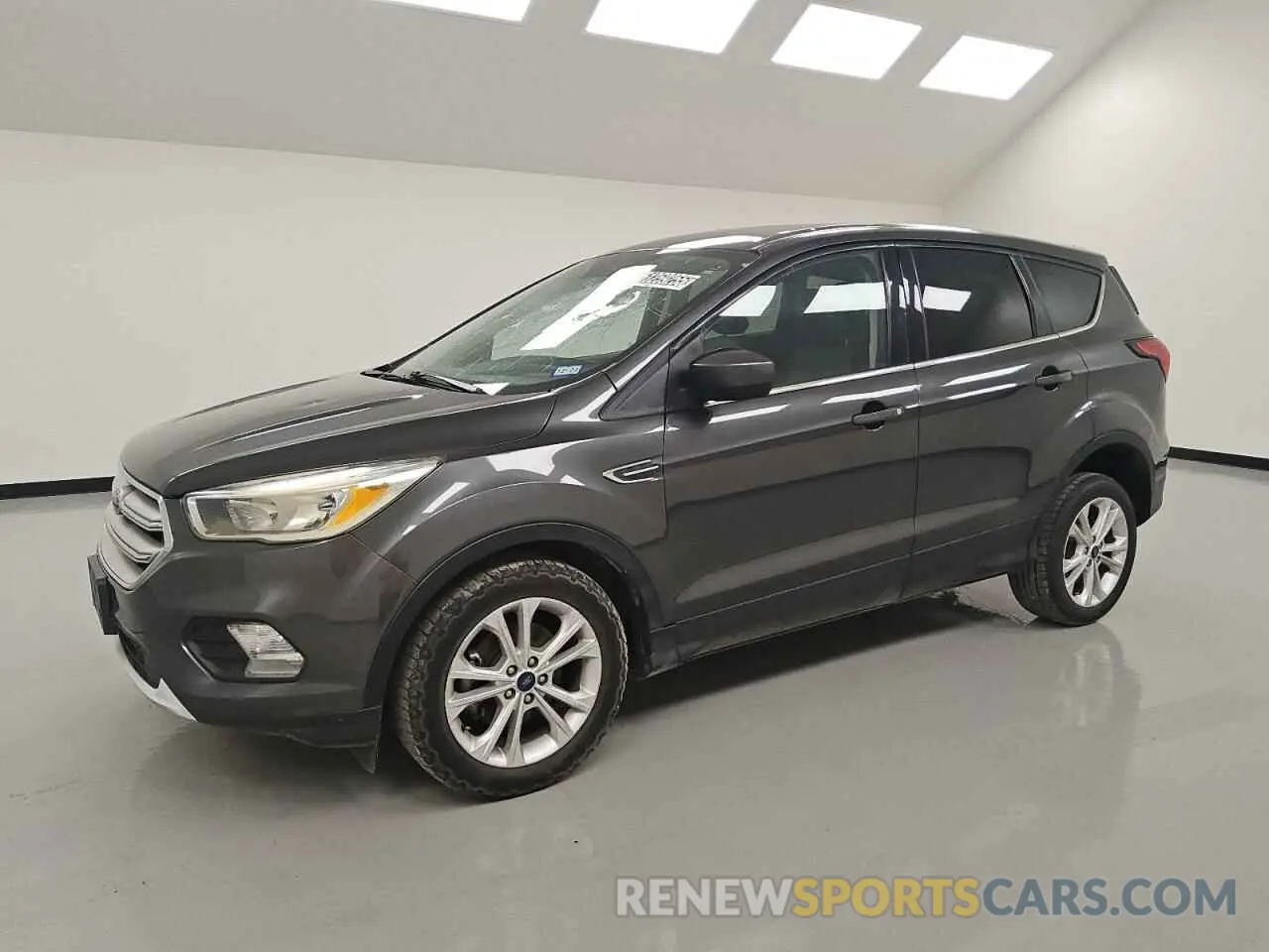 1 fotografías del automóvil dañado 1FMCU0GD2KUC52723 FORD ESCAPE 2019
