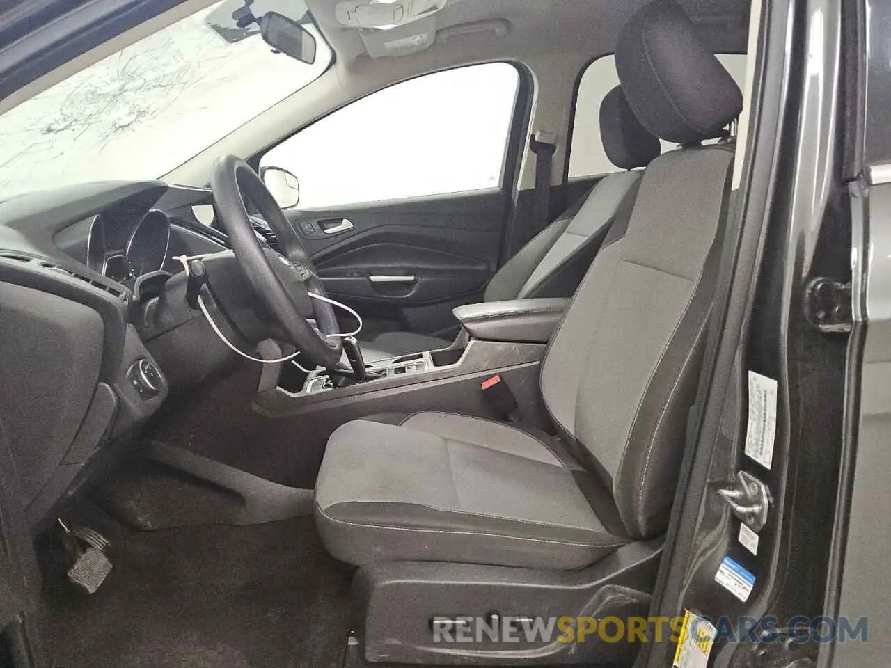7 fotografías del automóvil dañado 1FMCU0GD2KUC52723 FORD ESCAPE 2019