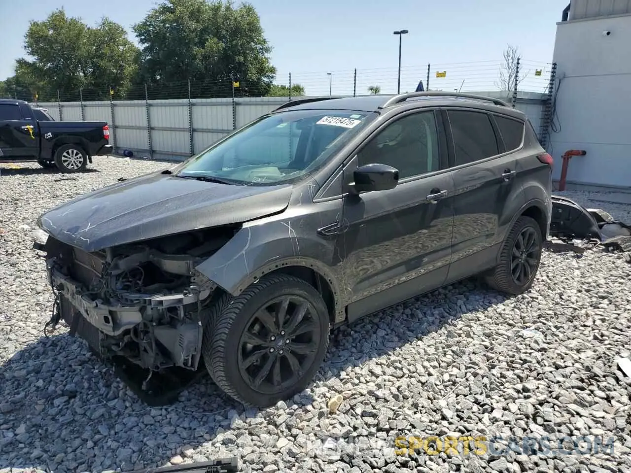 1 fotografías del automóvil dañado 1FMCU0GD3KUA38680 FORD ESCAPE 2019