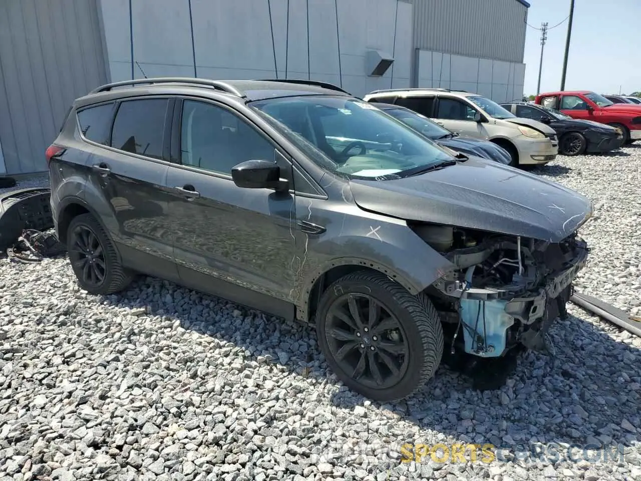 4 fotografías del automóvil dañado 1FMCU0GD3KUA38680 FORD ESCAPE 2019