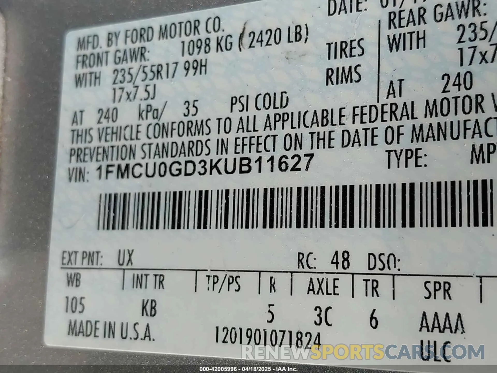 9 fotografías del automóvil dañado 1FMCU0GD3KUB11627 FORD ESCAPE 2019