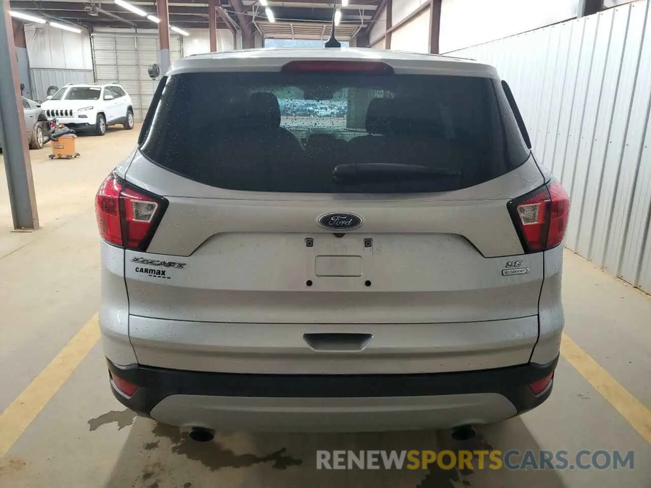 6 fotografías del automóvil dañado 1FMCU0GD4KUA01511 FORD ESCAPE 2019