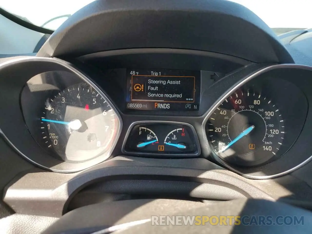 9 fotografías del automóvil dañado 1FMCU0GD4KUA07325 FORD ESCAPE 2019