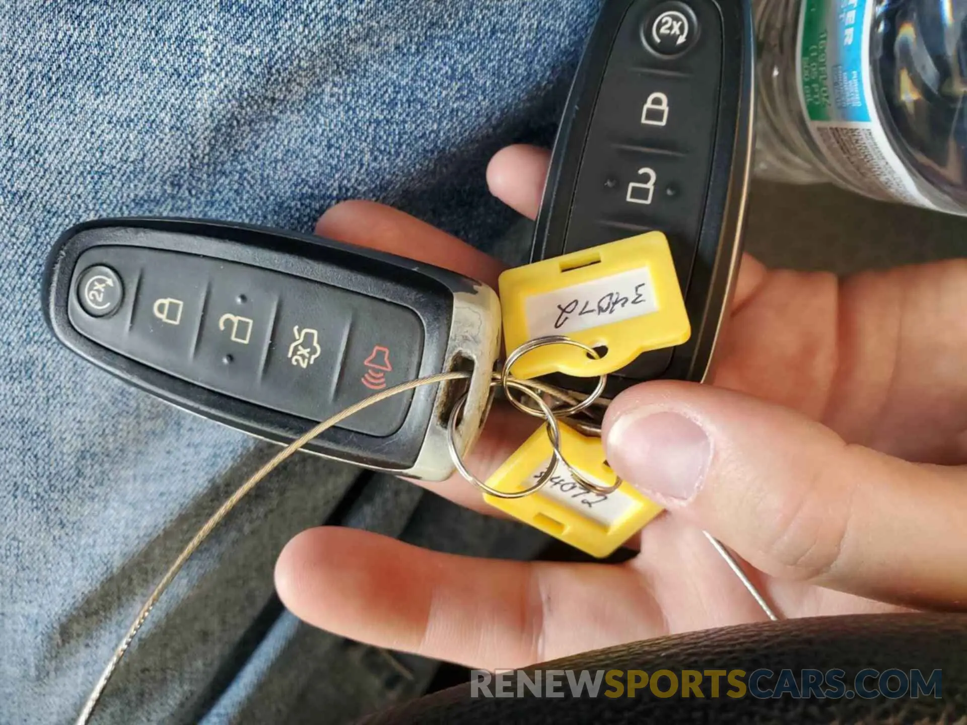 8 fotografías del automóvil dañado 1FMCU0GD4KUA34072 FORD ESCAPE 2019