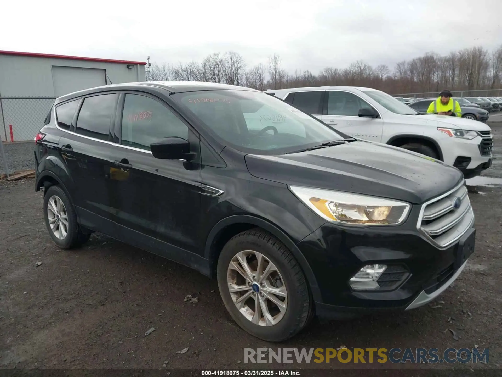 1 fotografías del automóvil dañado 1FMCU0GD4KUA60347 FORD ESCAPE 2019