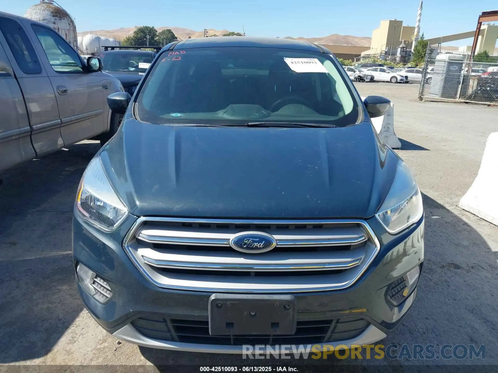 13 fotografías del automóvil dañado 1FMCU0GD4KUA63989 FORD ESCAPE 2019