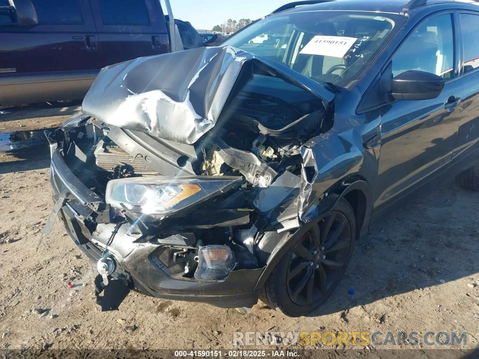 6 fotografías del automóvil dañado 1FMCU0GD4KUA91551 FORD ESCAPE 2019
