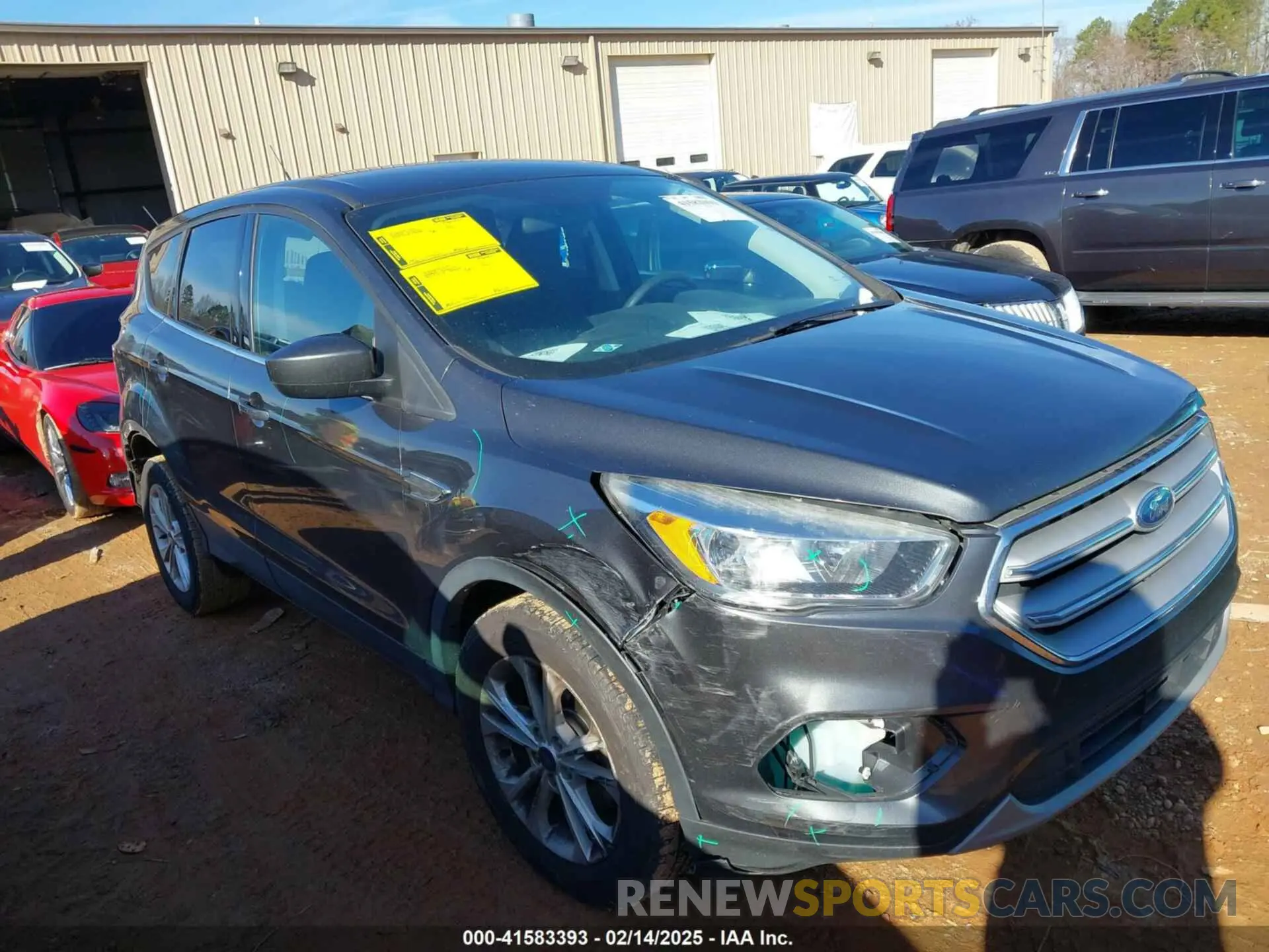 14 fotografías del automóvil dañado 1FMCU0GD4KUB20403 FORD ESCAPE 2019