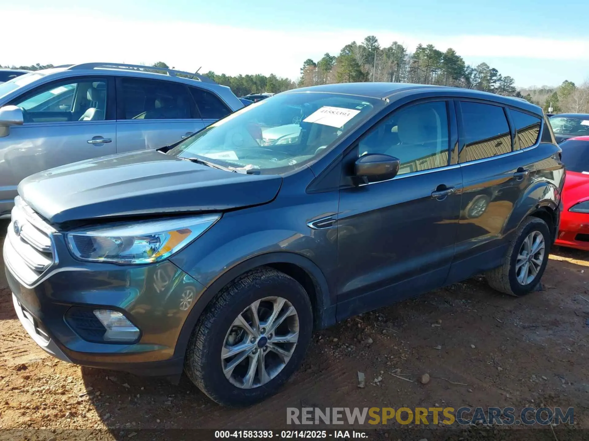 15 fotografías del automóvil dañado 1FMCU0GD4KUB20403 FORD ESCAPE 2019