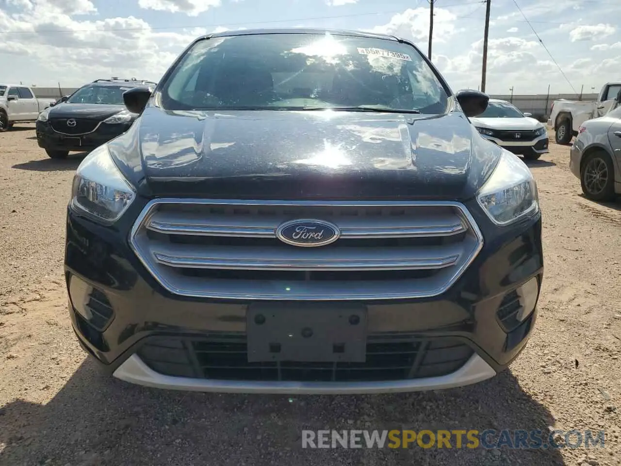 5 fotografías del automóvil dañado 1FMCU0GD4KUC02566 FORD ESCAPE 2019