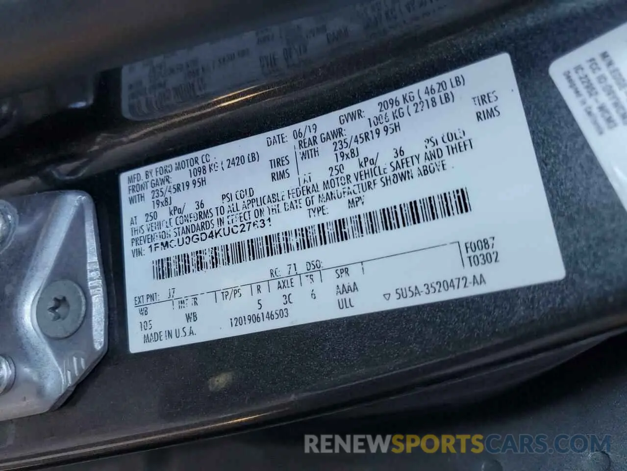 14 fotografías del automóvil dañado 1FMCU0GD4KUC27631 FORD ESCAPE 2019