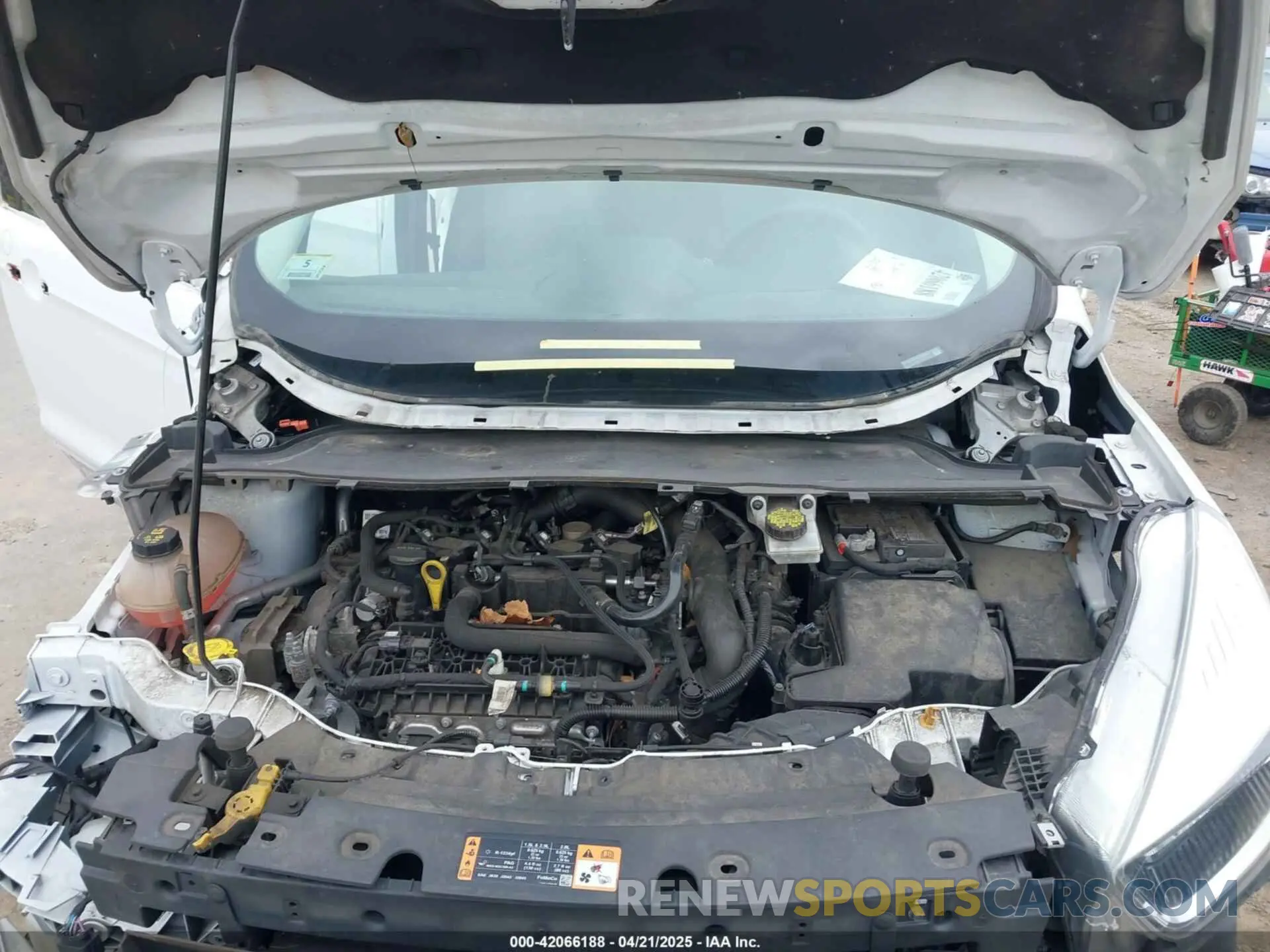 10 fotografías del automóvil dañado 1FMCU0GD4KUC35521 FORD ESCAPE 2019