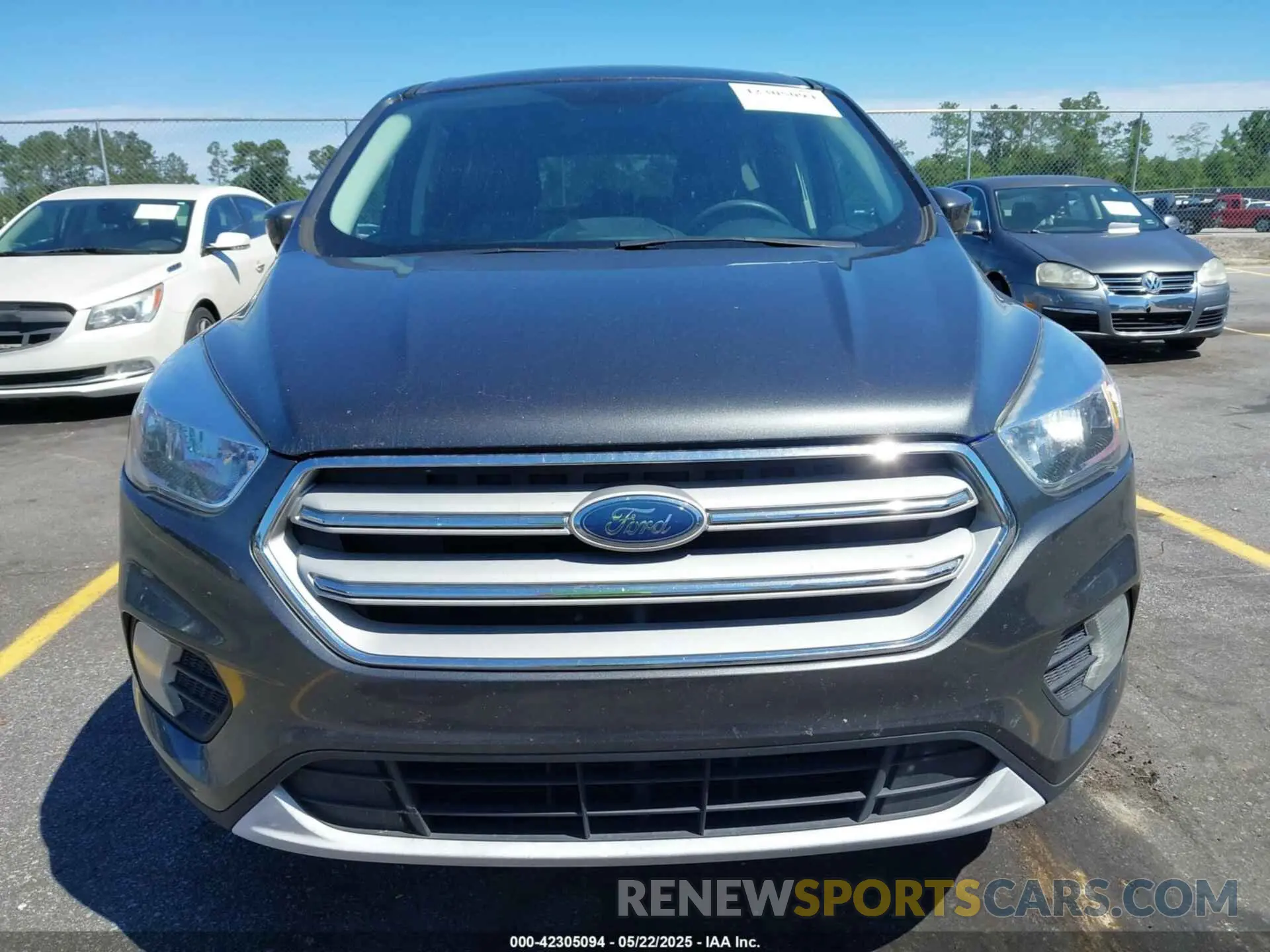 12 fotografías del automóvil dañado 1FMCU0GD5KUB19907 FORD ESCAPE 2019
