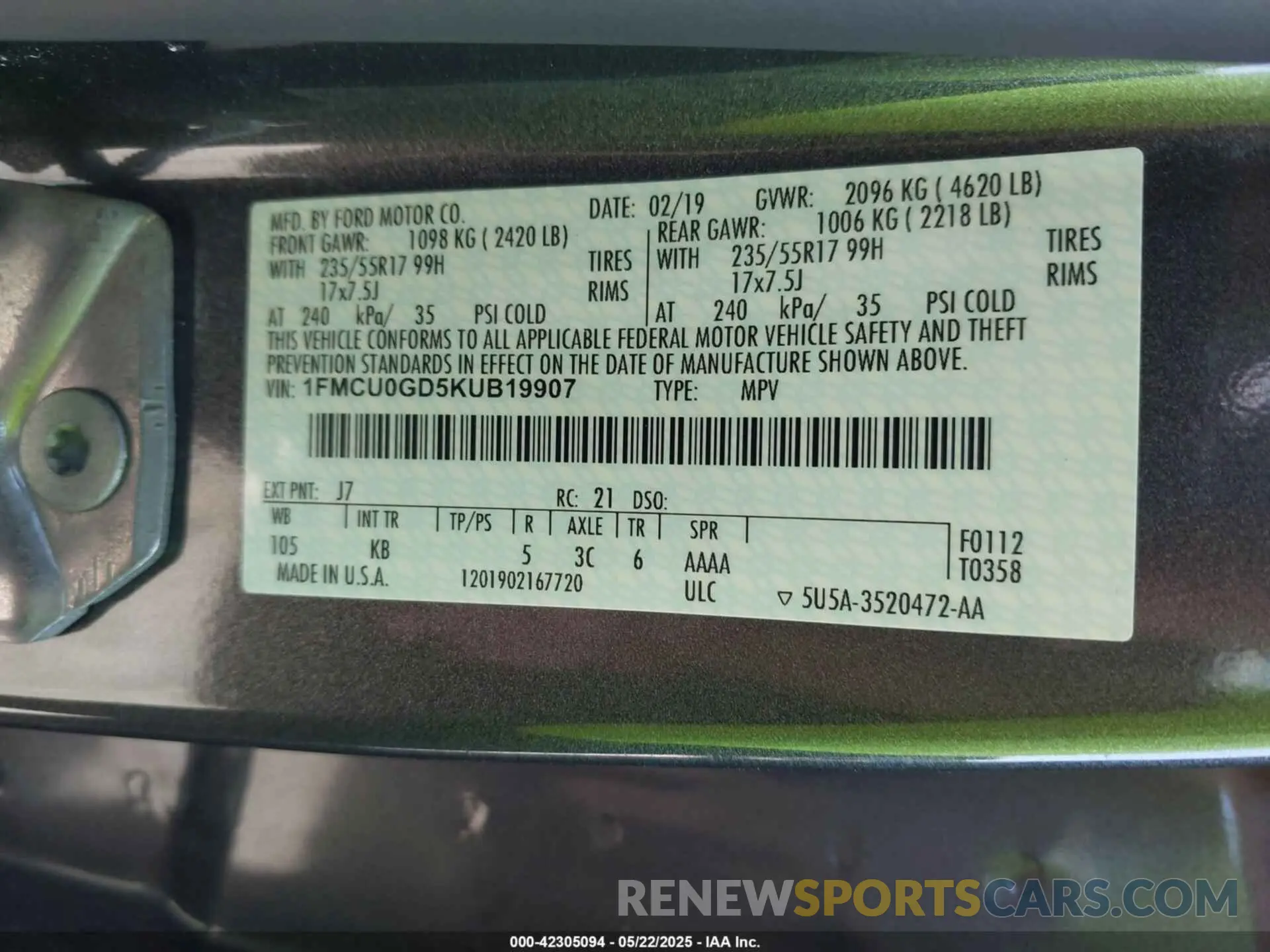 9 fotografías del automóvil dañado 1FMCU0GD5KUB19907 FORD ESCAPE 2019