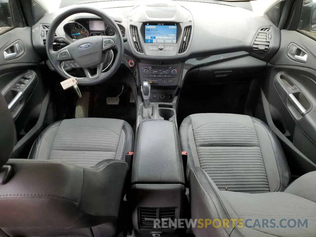 8 fotografías del automóvil dañado 1FMCU0GD5KUB24167 FORD ESCAPE 2019